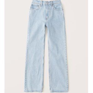 Abercrombie Curve Love High Rise 90s Relaxed Jean - Light